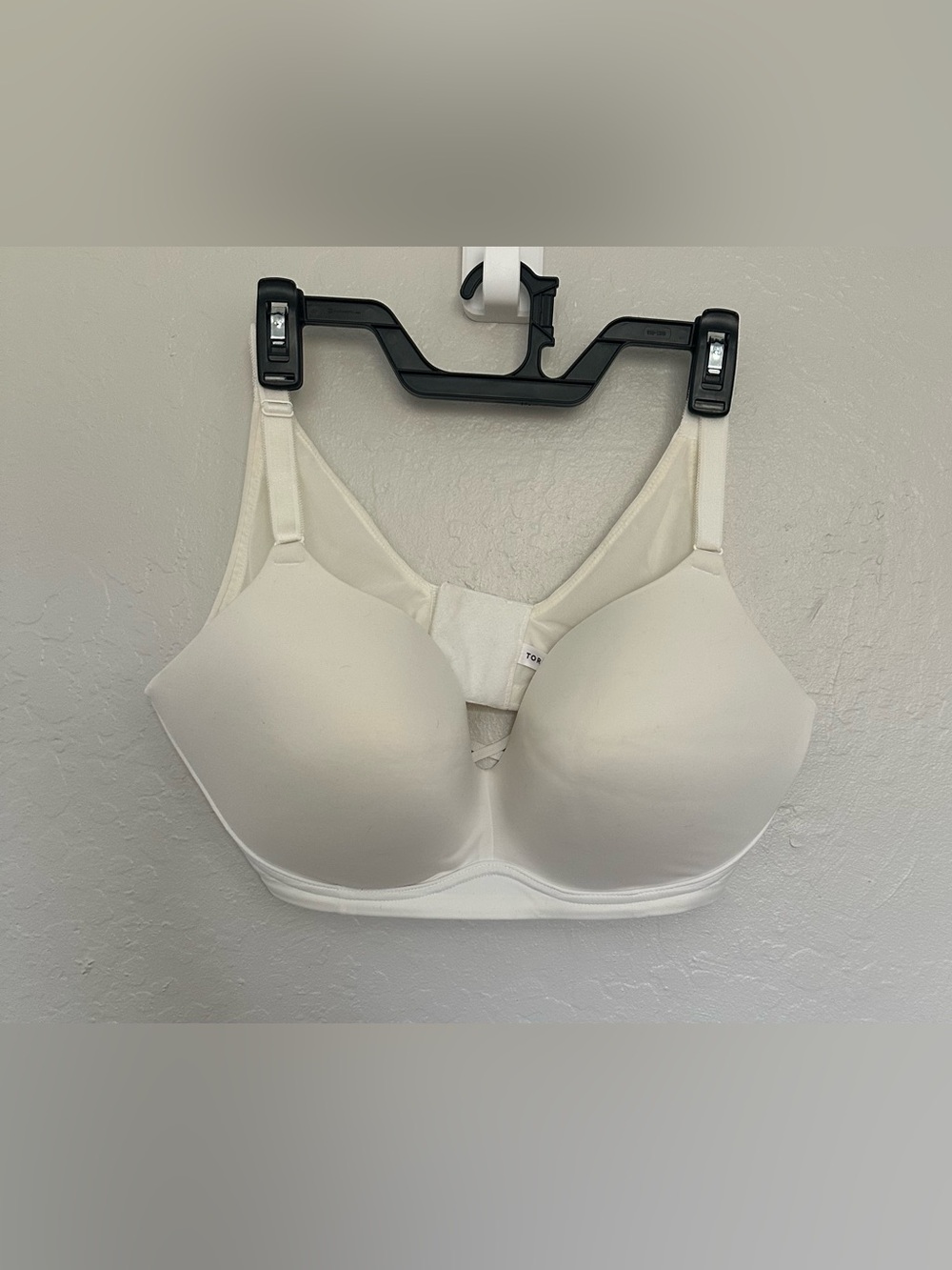 Torrid Curve 360° Back Smoothing Wire-Free Push-Up Smooth Bra - White, Size 42DD